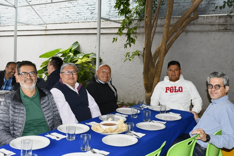 El ILCE celebra el Día del Padre con sus colaboradores