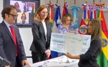 Docentes tlaxcaltecas reciben reconocimiento en Premios ILCE 2025