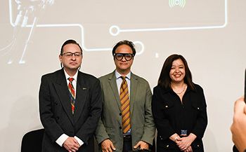 Tercera sesión del seminario sobre medios, tecnología y sociedad reflexiona sobre el papel de la inteligencia artificial en la radio